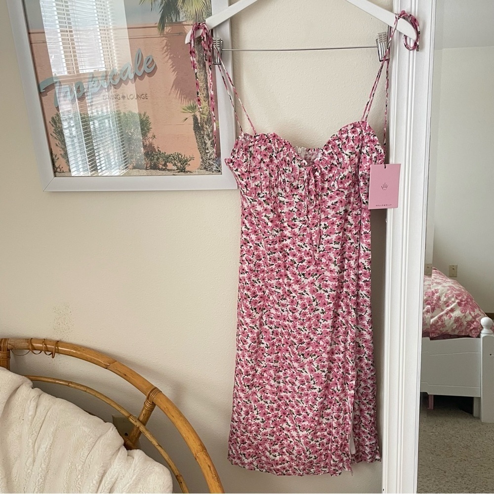 Hello Molly Model Me Midi Dress - Picture 3 of 6